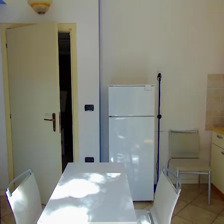 N025 - Numana, Bilocale Con Giardino In Centro Apartman *